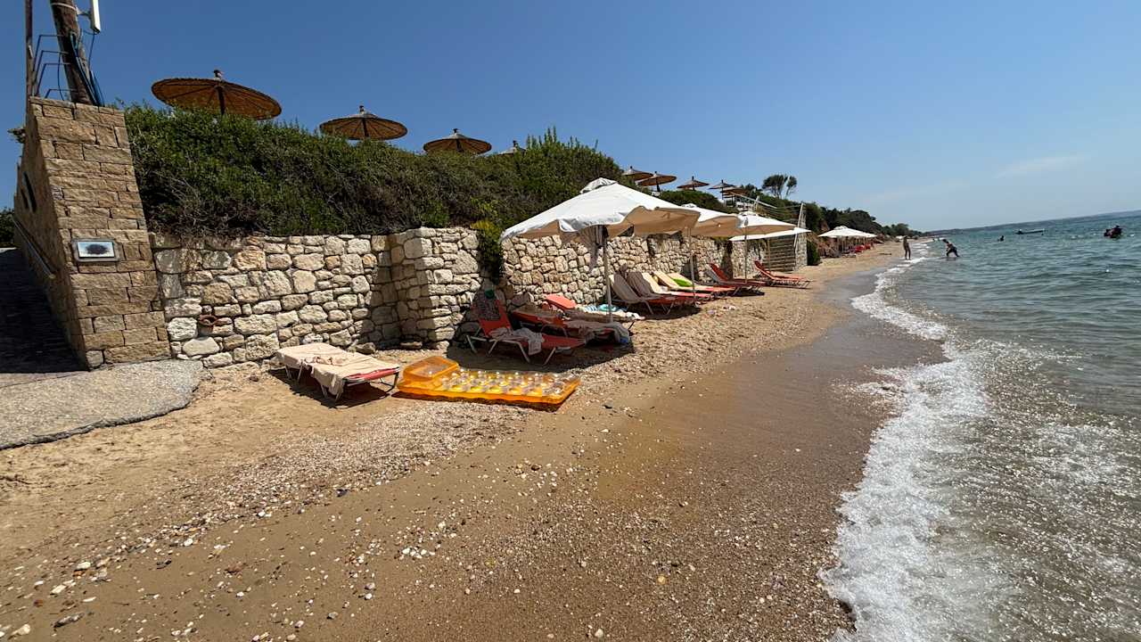 Strand Istion Club & Spa