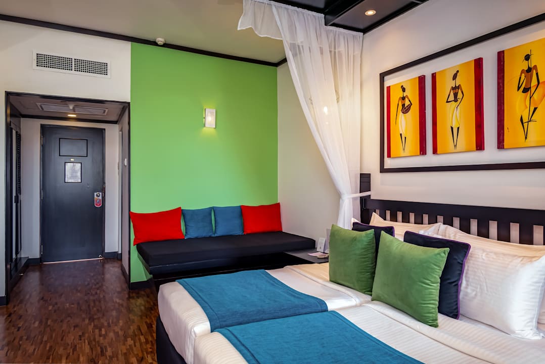 Zimmer Tangerine Beach Hotel