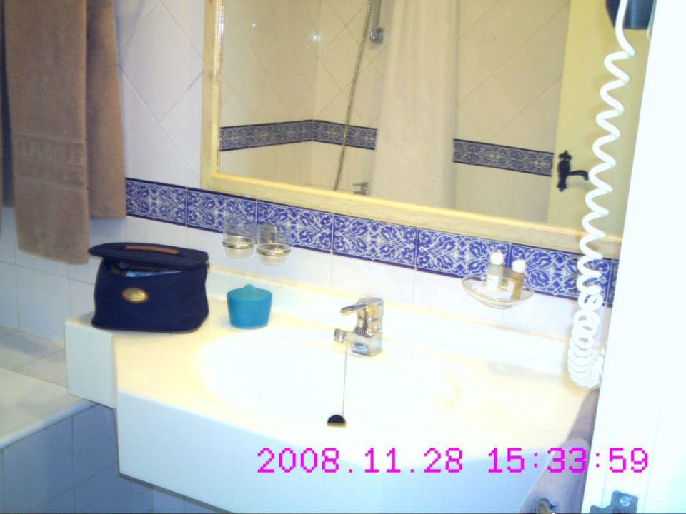 Badezimmer Hotel El Mouradi Skanes Beach