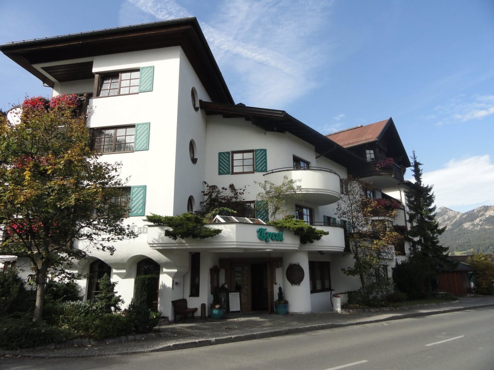 Hotel Tyrol Haldensee Außenansicht Hotel Tyrol am Haldensee