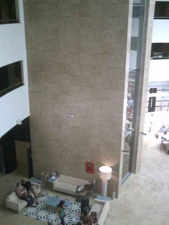 Blick von der Gallerie in die Lobby Hotel Abades Nevada Palace