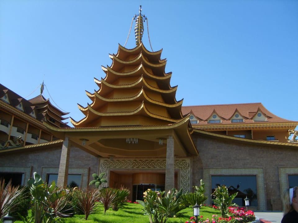 Eingang Hotel Royal Dragon