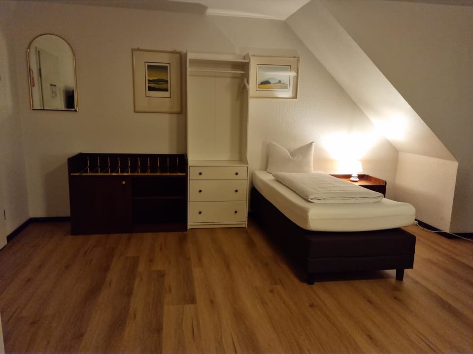 Zimmer Erbenholz Hotel