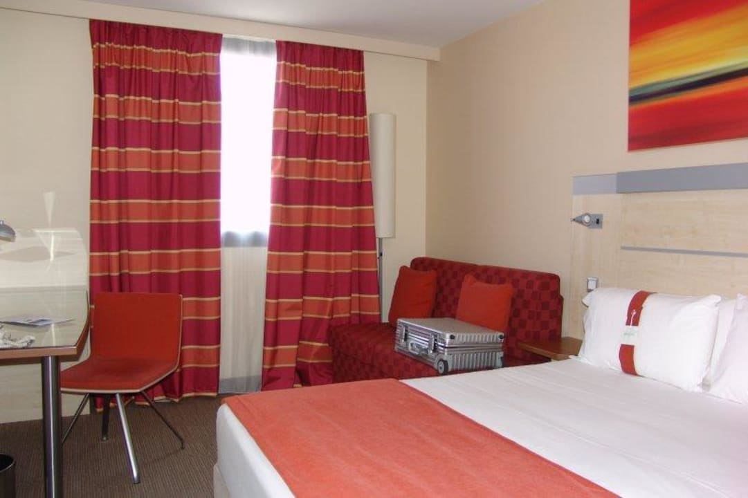 Zimmer im Express by H.I. Hotel Holiday Inn Express Toulouse Airport