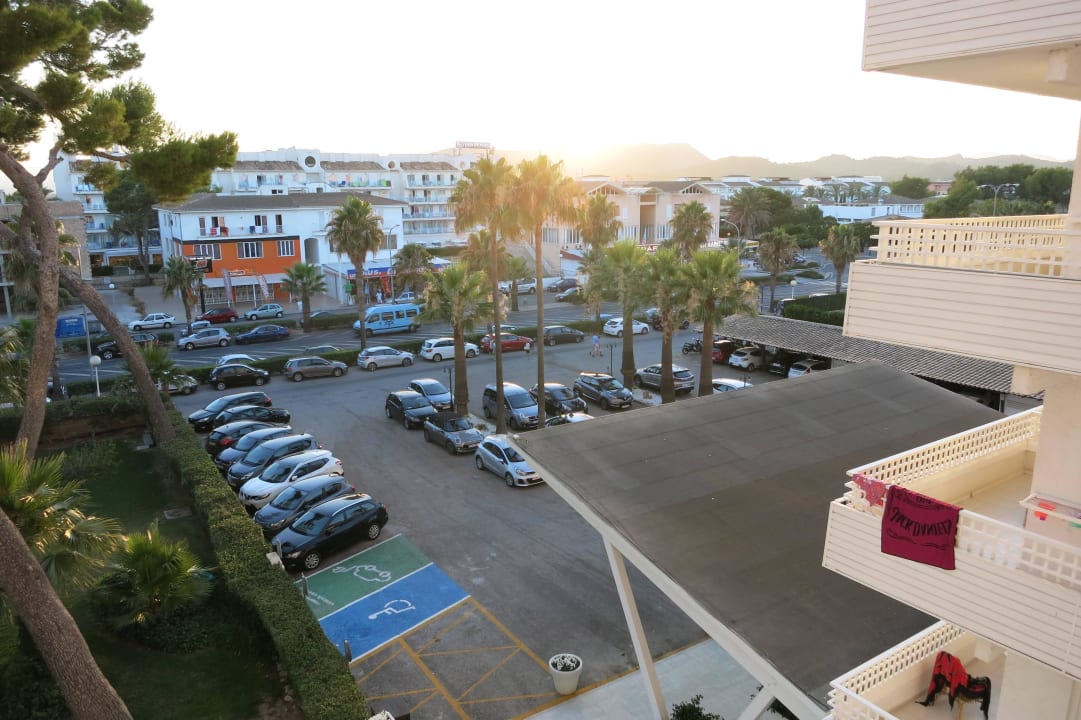 Ausblick vom Zimmer zur Strassenseite Playa Esperanza Resort