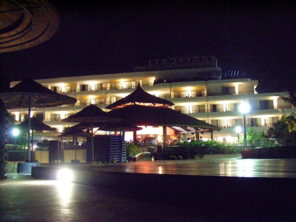 Außenansicht im Dunkeln Barceló Santiago - Adults Only