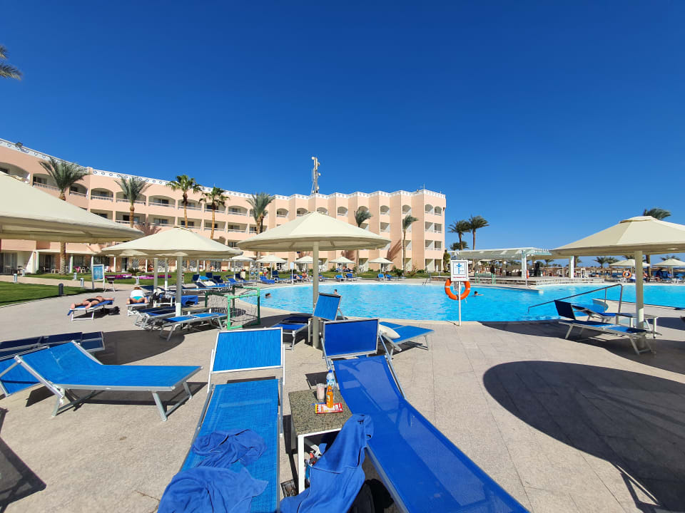 Pool Beach Albatros Resort