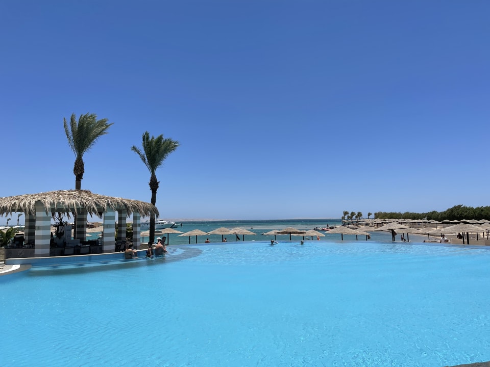 Pool JAZ Elite Casa del Mar Beach
