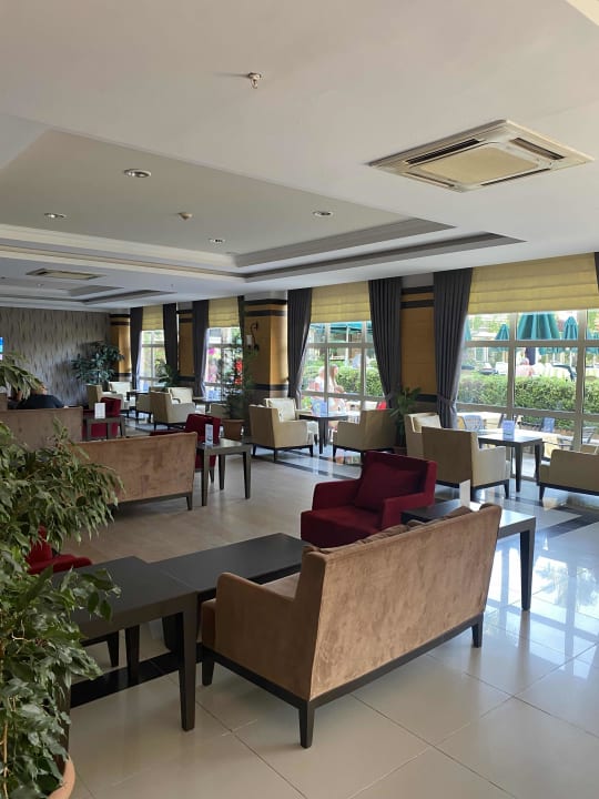 Lobby Can Garden Resort