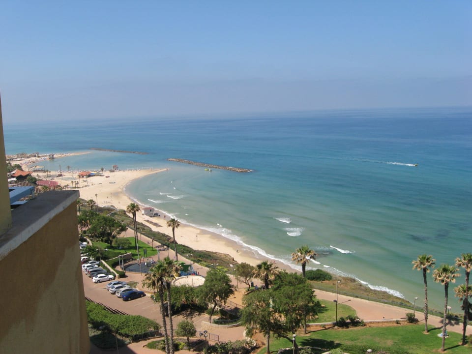 Вид на море с балкона номера Hotel King Solomon