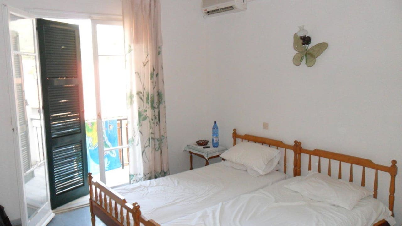 Die Betten Eros Beach Hotel