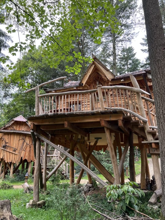 Außenansicht Natur-Resort Tripsdrill