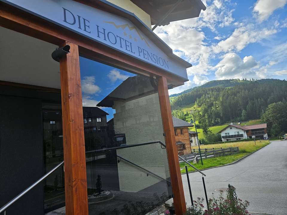 Außenansicht Oberauer Wagrain - Die Eco Familien Hotelpension (B&B)