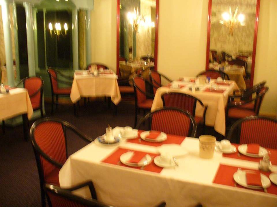 Frühstücksraum im Keller Centro Hotel Royal