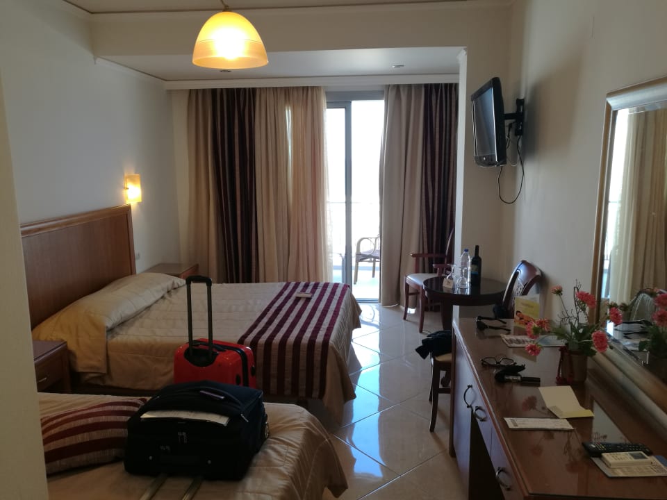 Zimmer Hotel Ariadne Beach