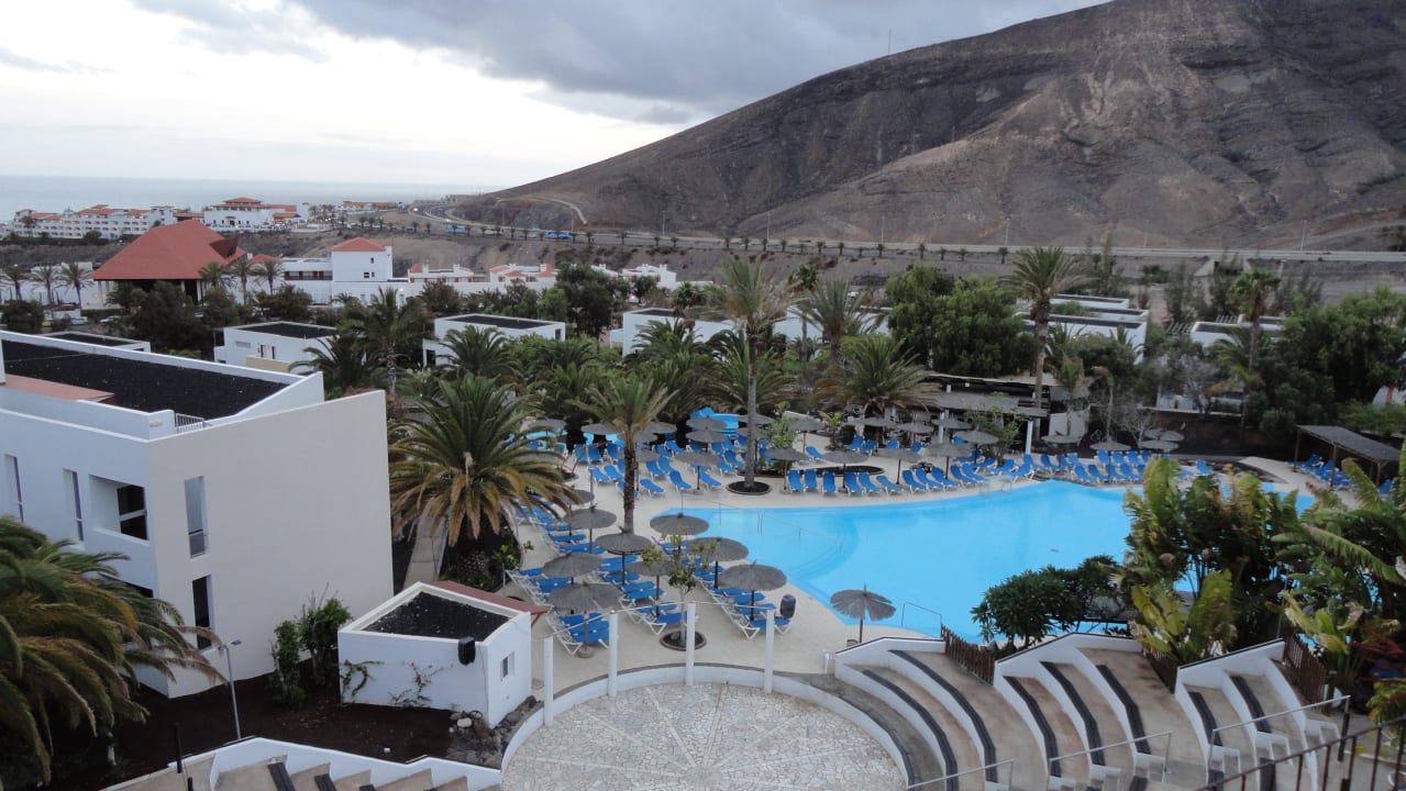 Von der Dachterrasse auf das Atrium allsun App.-Hotel Esquinzo Beach