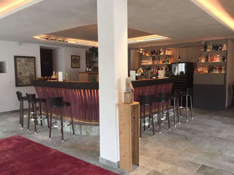 Neue, großzügige Bar Hotel Langgenhof