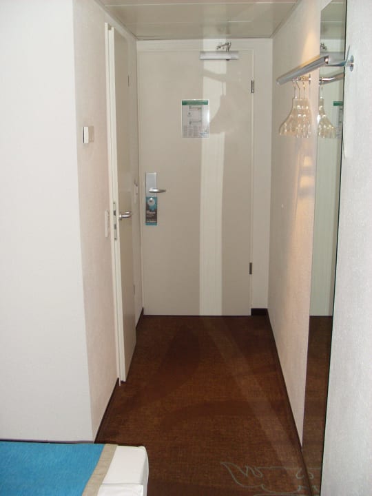 Eingangsbereich Motel One Hamburg Airport