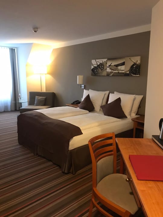 Zimmer Leonardo Hotel Hamburg Airport