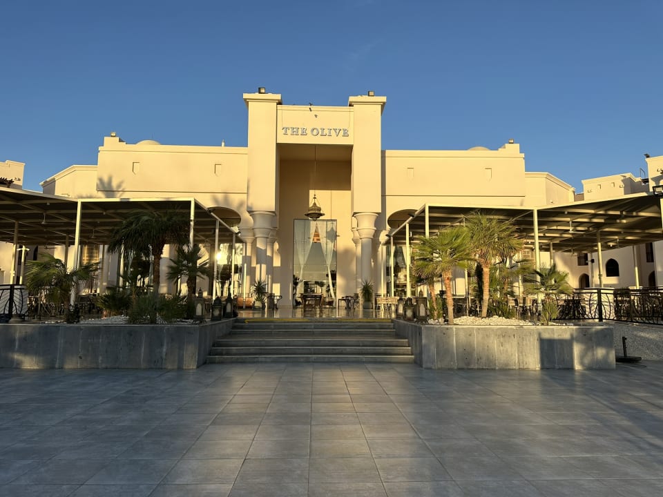 Außenansicht Pickalbatros Palace Hotel-Port Ghalib