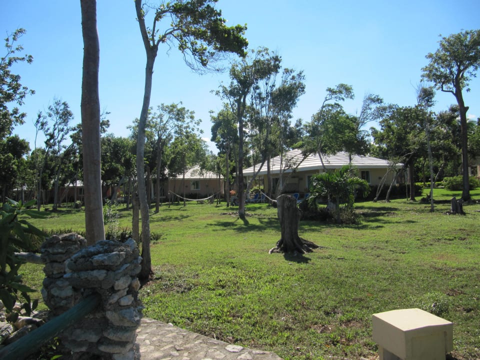 Ebenerdige Gebäude in der Nähe des Steilufers Paradisus Rio de Oro Resort & Spa - Adults only