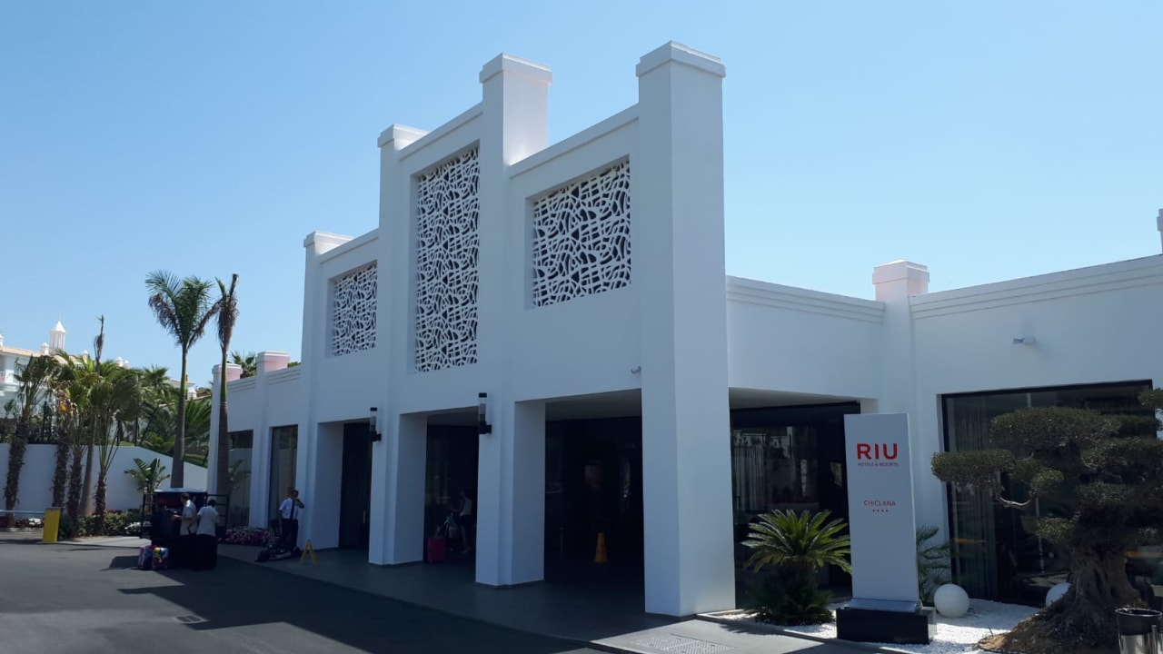Außenansicht Hotel Riu Chiclana