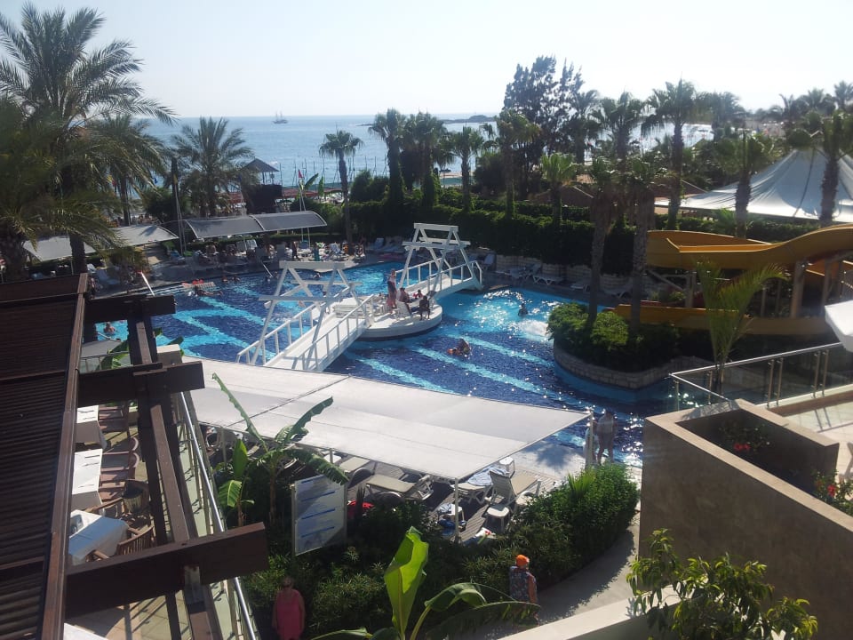 Pool Sealife Buket Resort & Beach