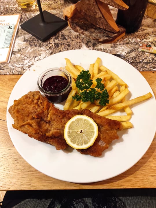 Gastro Hotel Feuriger Tatzlwurm