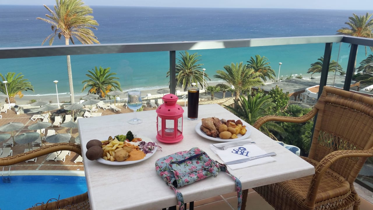 Hauptrestaurant- Außenterasse SBH Club Paraiso Playa