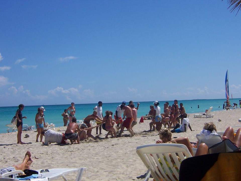 Vormittagssport am Strand Muthu Playa Varadero