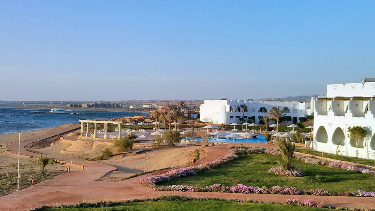 Basen i plaża Three Corners Equinox Beach Resort