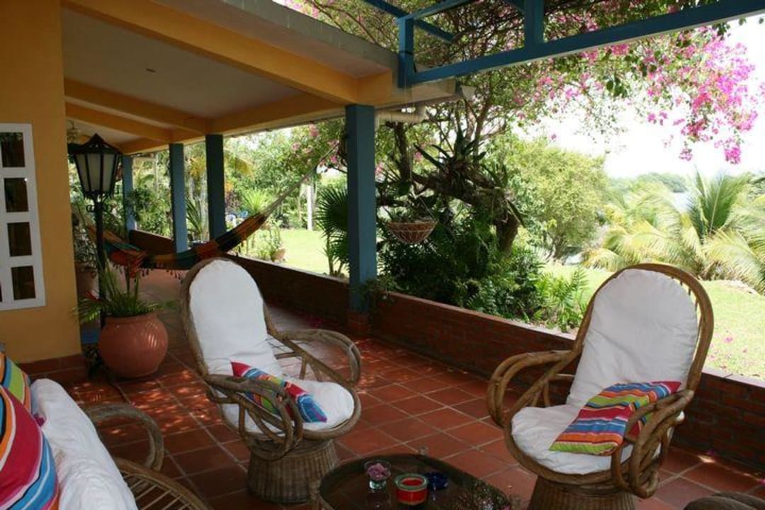 Große Terrasse mit Zugang zum Golf von Cariaco Hotel Quinta Palomar