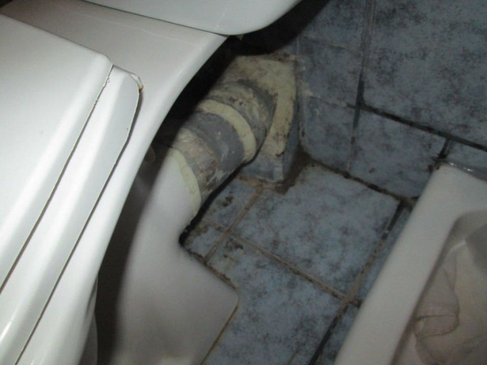 Zustand WC Gloria Maris Hotel Suites and Villa