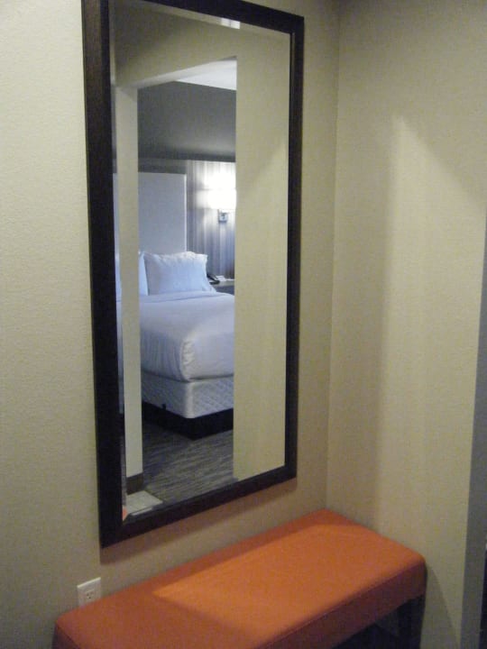 Eingangsbereich Holiday Inn Express & Suites Williams