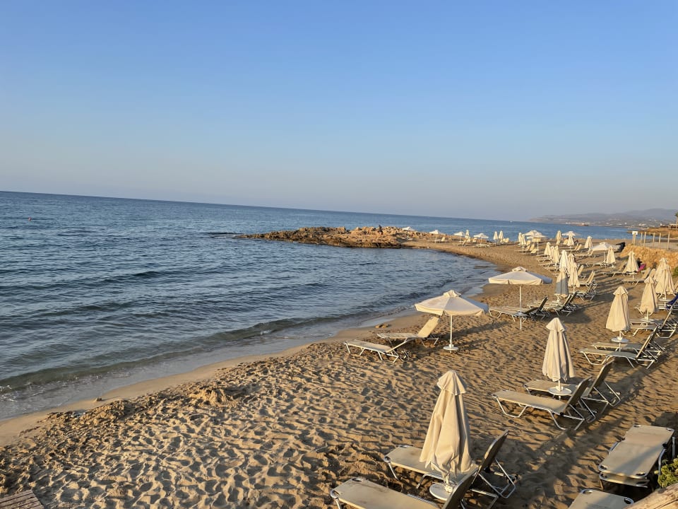 Strand Alexander Beach Hotel & Village Resort