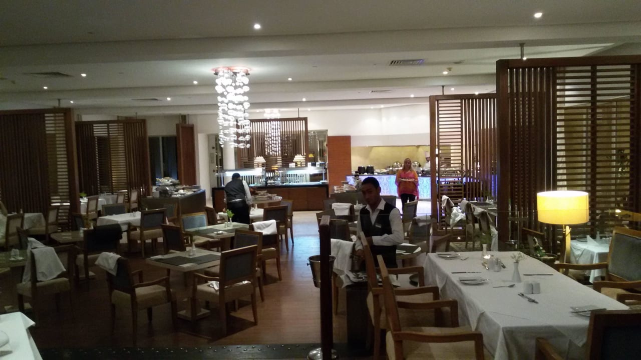 Buffetrestaurant abends Steigenberger Makadi Hotel - Adults only