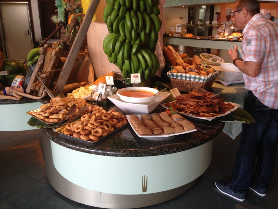 Dessert beim Tag der Kanaria  Hotel Las Costas