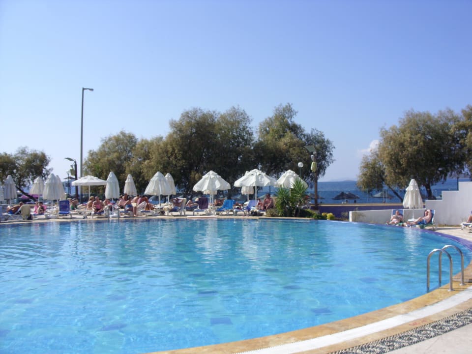 Poolbereich Solana by Yelken