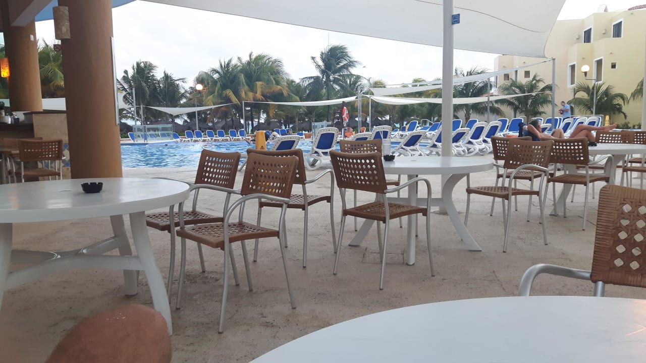 Poolbar  Viva Maya by Wyndham - All Inclusive Resort