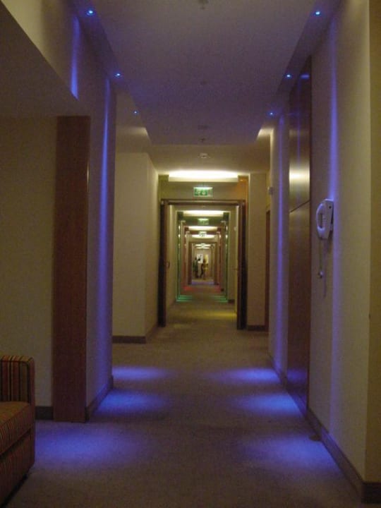 Beleuchtete Zimmergänge Das Sonnreich Thermenhotel Loipersdorf