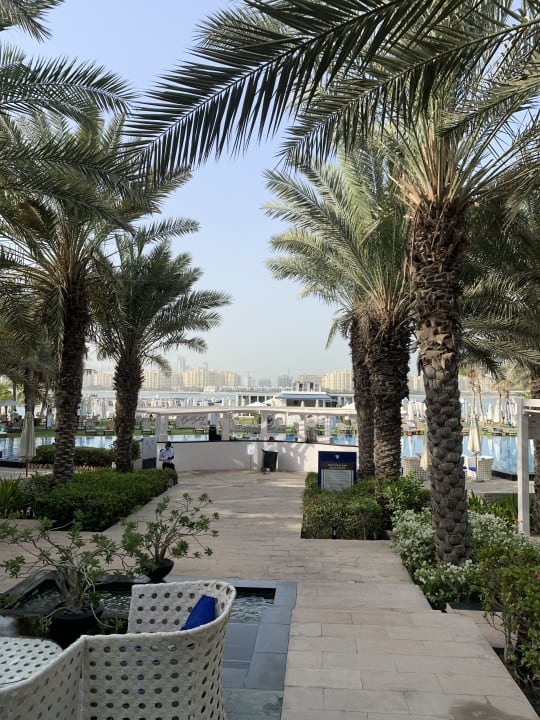 Pool Rixos The Palm Hotel & Suites