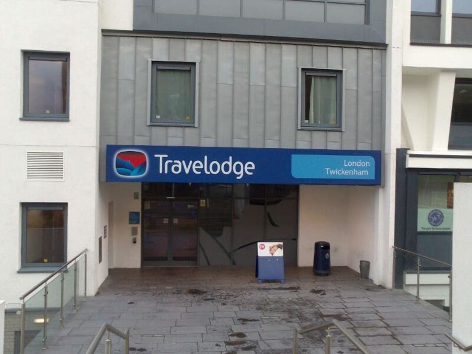 Hotel von außen Travelodge London Twickenham