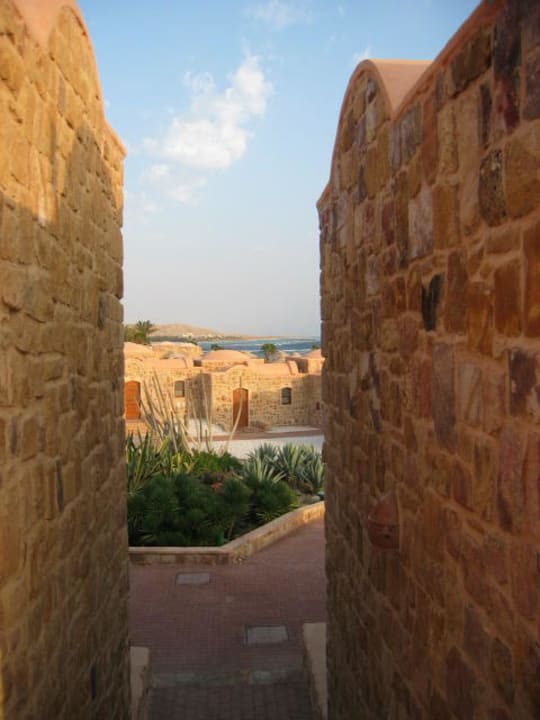 In der Anlage Mövenpick Resort El Quseir