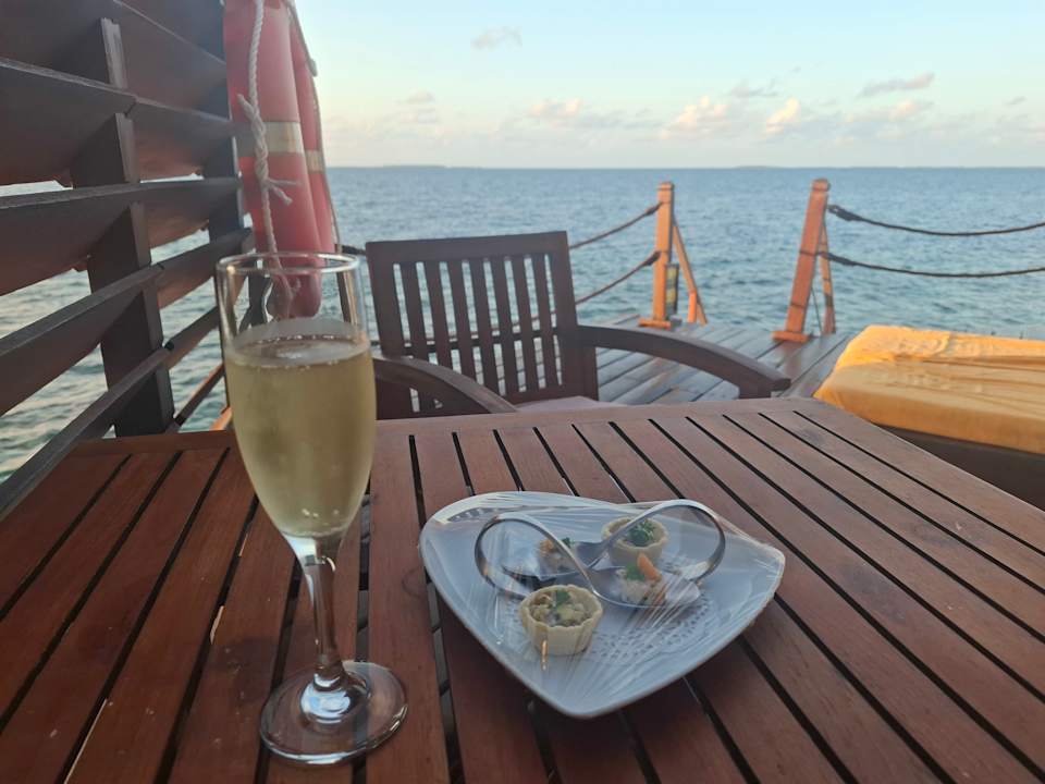 Zimmer Adaaran Select Meedhupparu Island Resort - Premium All Inclusive