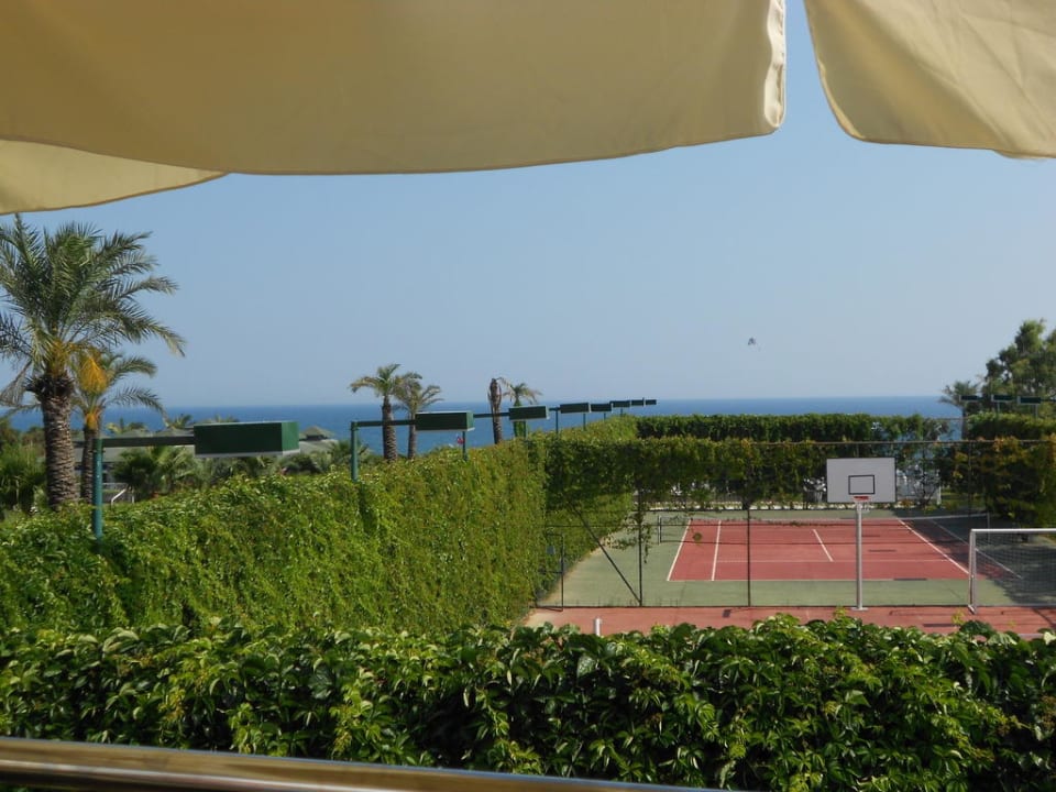 Kein Riesenrad, Schaukel Hotel Turan Prince