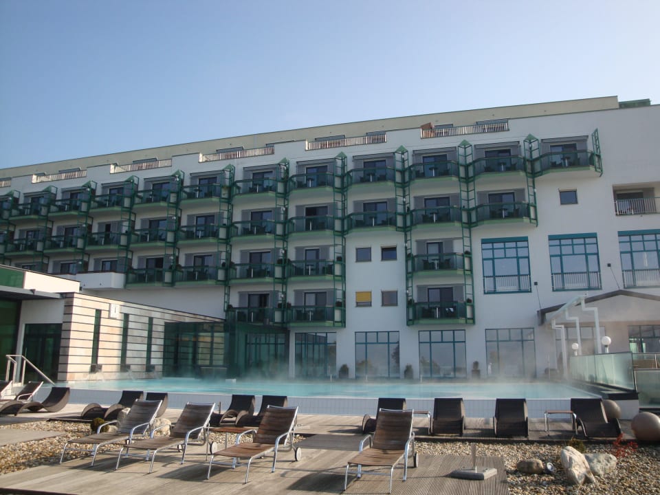 Blick zum Pleasurepool und Hotel Hotel Reiters Supreme