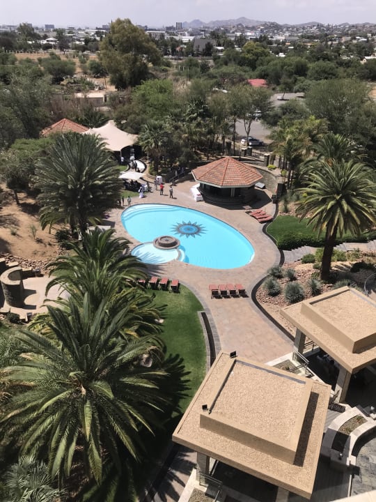 Pool Safari Court Hotel