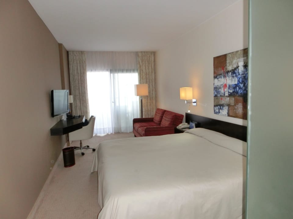 Bei der Ankunft Hotel Faro, a Lopesan Collection Hotel