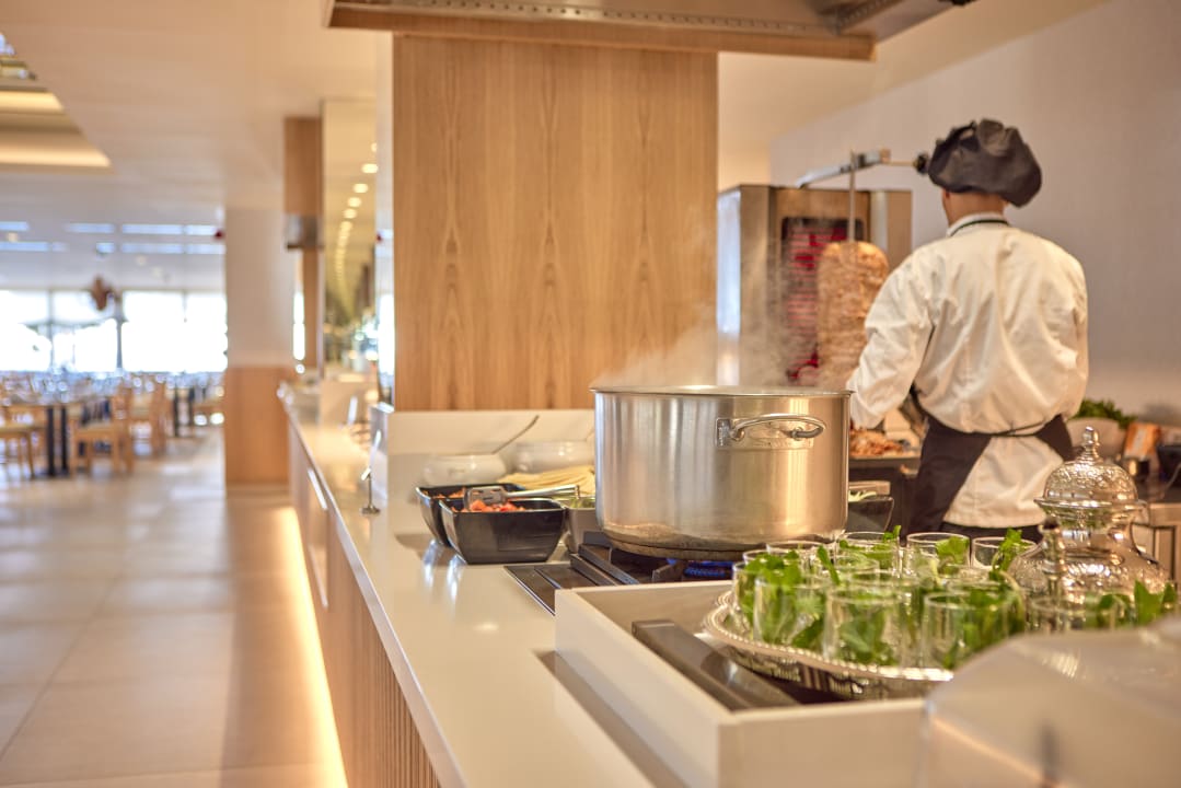 Gastro Universal Hotel Lido Park & Spa