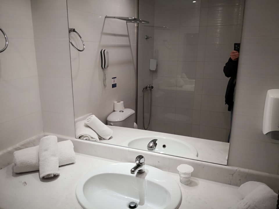 Zimmer Sandy Beach Resort